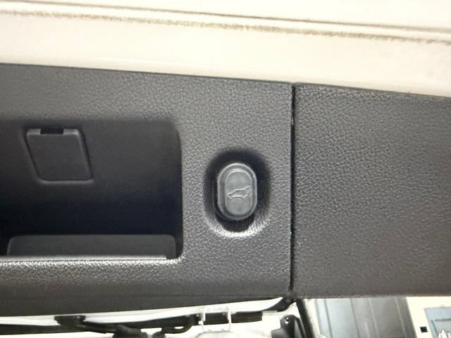 Used 2019 GMC Yukon Denali AWD/4WD image 24