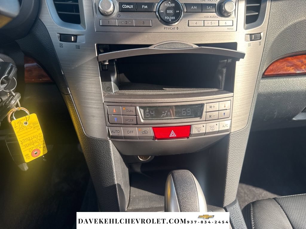 Used 2010 Subaru Outback 2.5i Limited AWD/4WD image 17