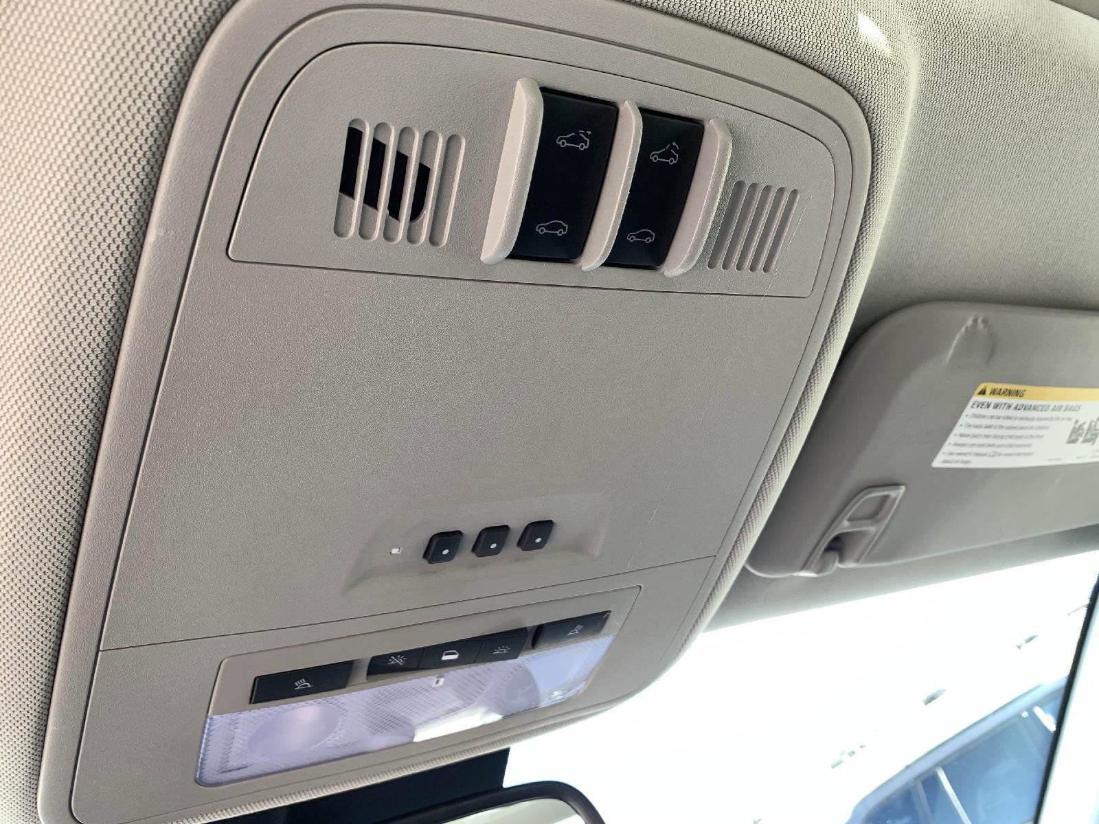 Used 2012 Buick Regal Premium image 28