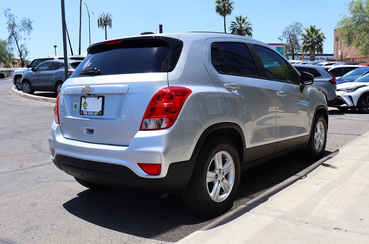 Used 2020 Chevrolet Trax LS w/ Tint and Cruise Package FWD image 13