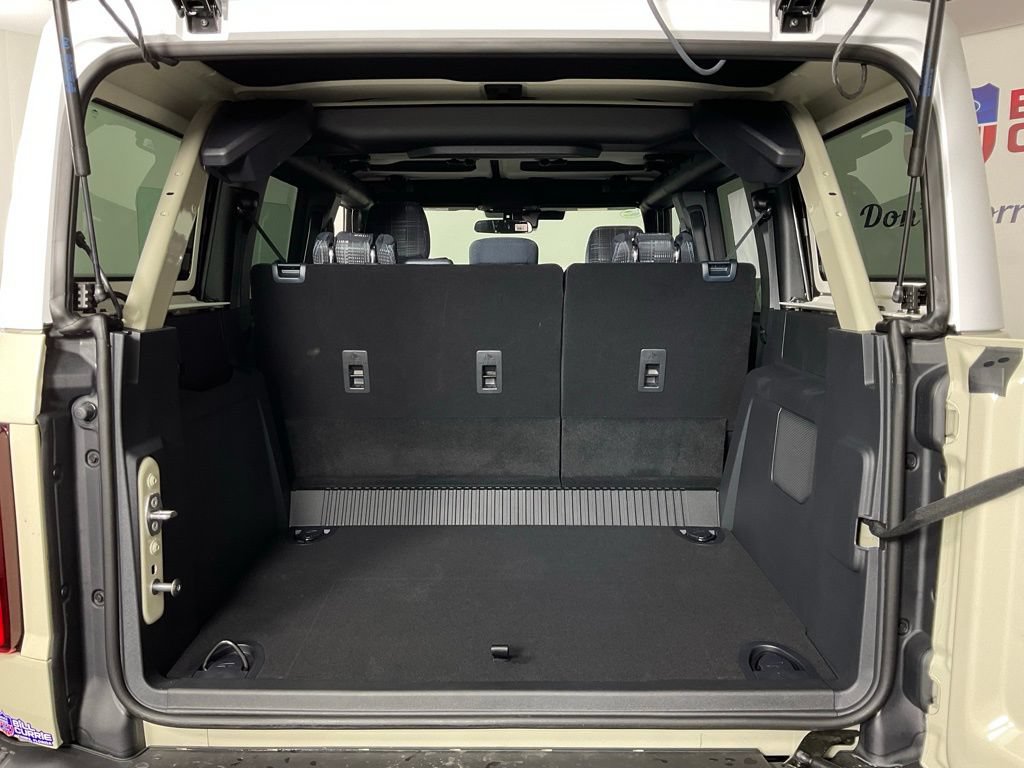 New 2026 Ford Bronco Heritage Edition AWD/4WD image 11