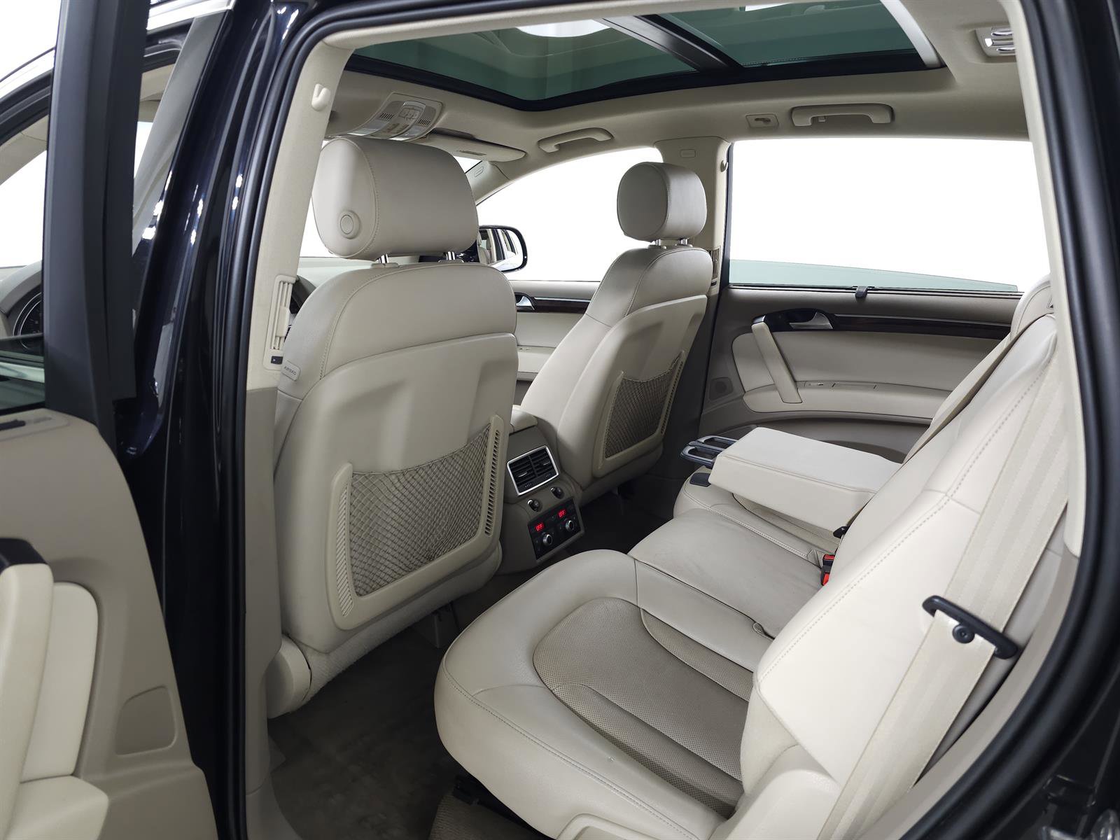 Used 2012 Audi Q7 3.0T S line Prestige image 30