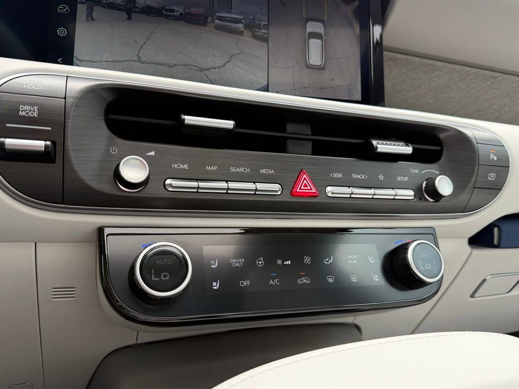 Used 2026 Hyundai Palisade Limited image 17