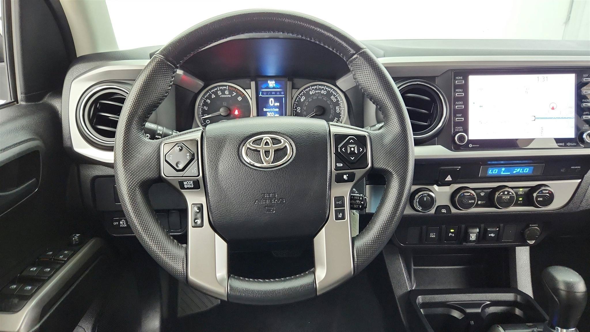 Used 2022 Toyota Tacoma SR5 AWD/4WD image 28