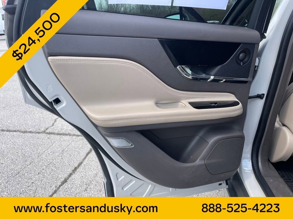 Used 2020 Lincoln Corsair Reserve w/ Equipment Group 201A AWD/4WD image 16