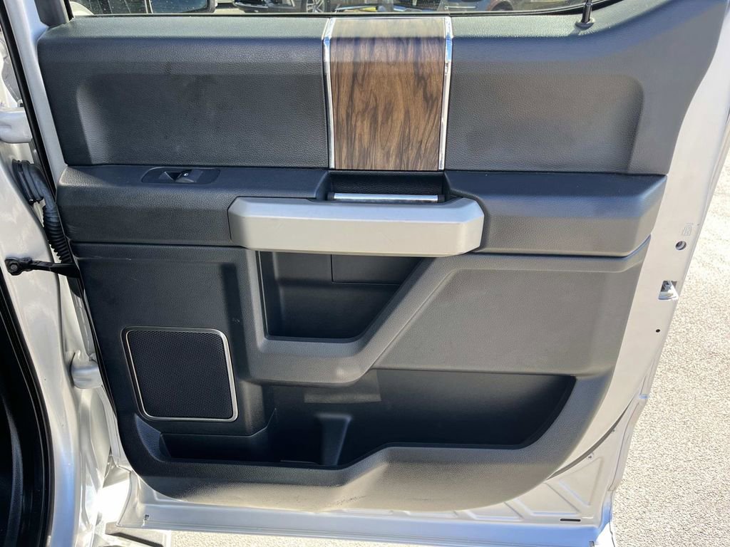 Used 2018 Ford F150 Lariat image 19