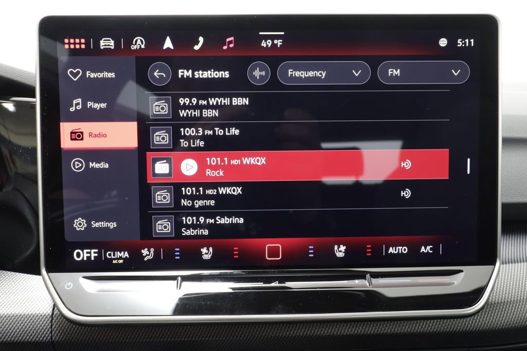 New 2026 Volkswagen GTI SE FWD image 10