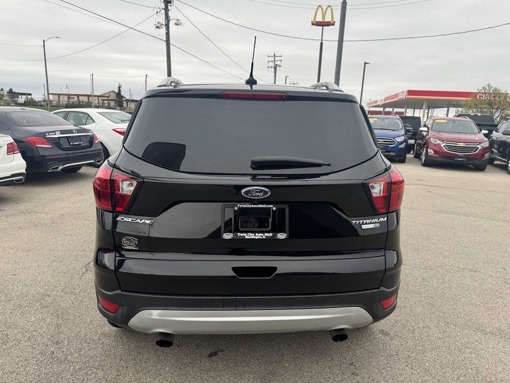 Used 2019 Ford Escape Titanium image 6