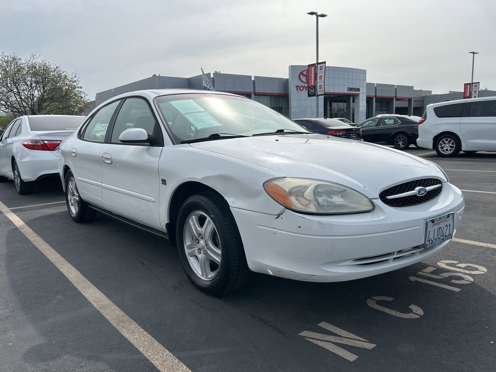 Used 2000 Ford Taurus SEL image 1