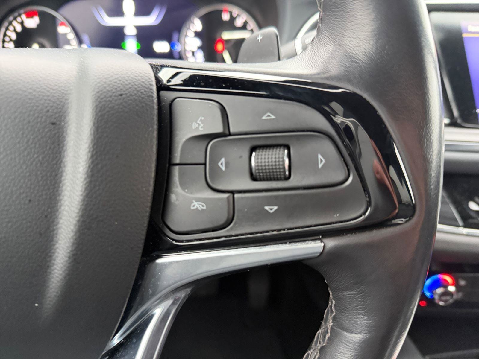Used 2024 Buick Enclave Premium image 19