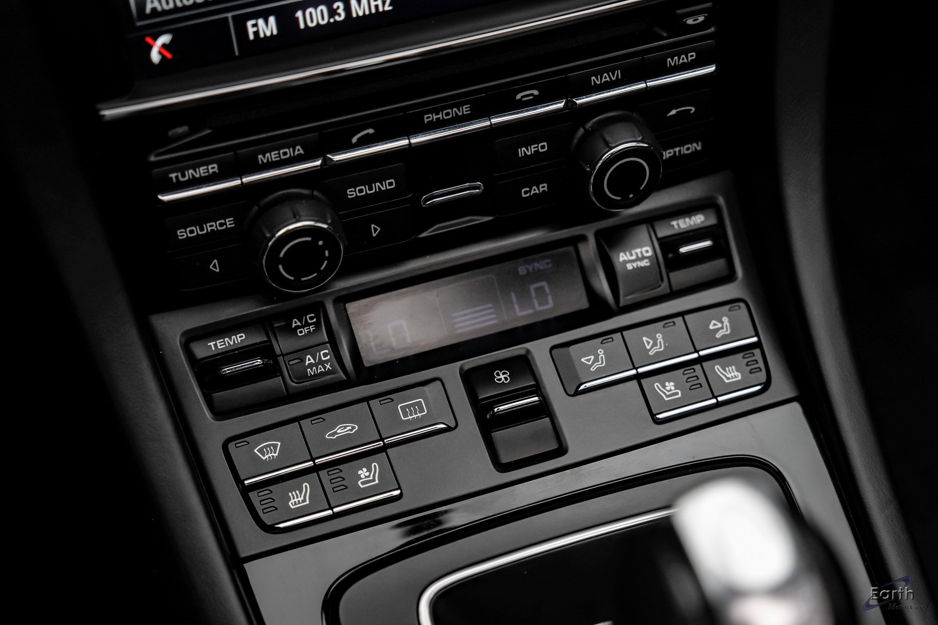 Used 2015 Porsche 911 Turbo image 63