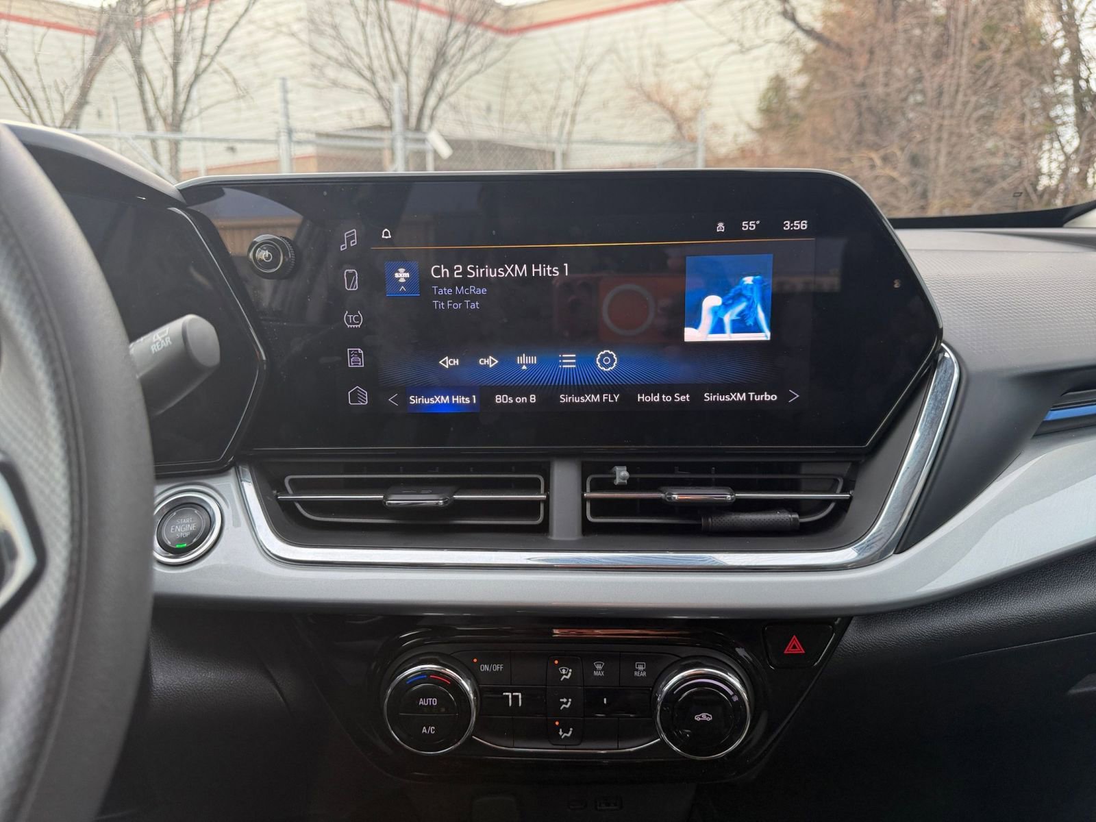 Used 2025 Chevrolet Trax LT image 18