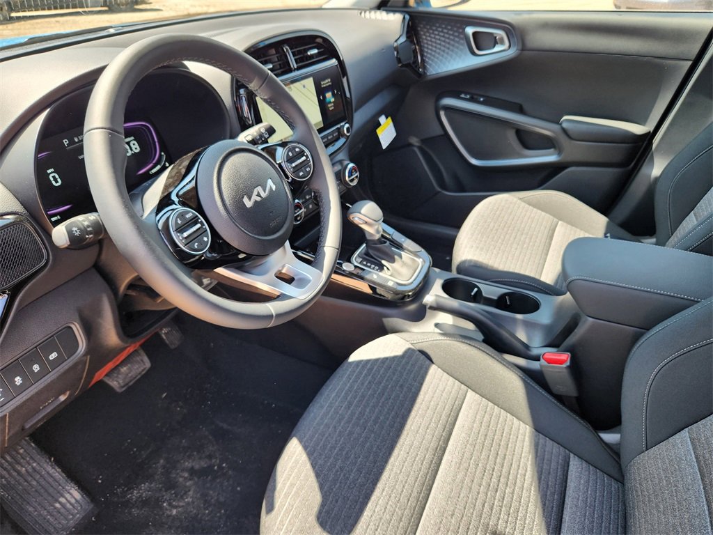 New 2025 Kia Soul EX image 7