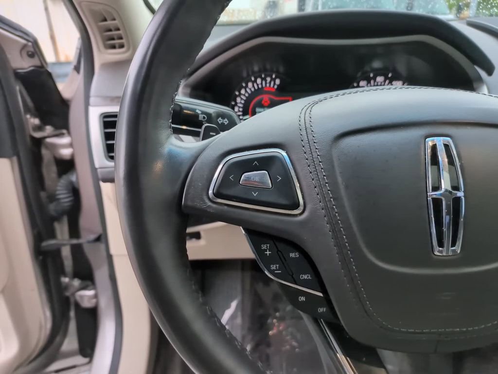 Used 2018 Lincoln MKZ Reserve w/ Climate Package AWD/4WD image 17