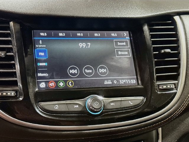 Used 2019 Chevrolet Trax LT w/ LT Convenience Package AWD/4WD image 15