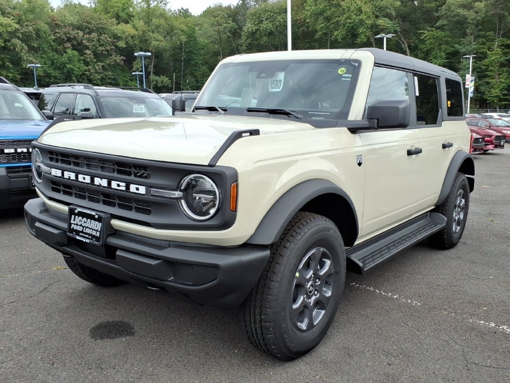 New 2026 Ford Bronco Big Bend AWD/4WD image 3