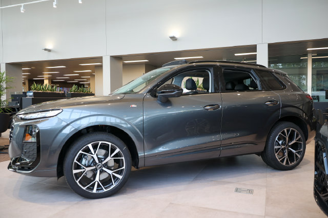 New 2026 Audi Q3 quattro 2.0T AWD/4WD image 21