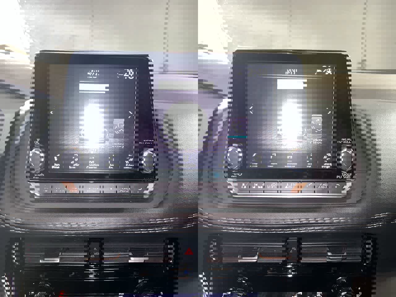 Used 2021 Nissan Rogue SV w/ Premium Package image 18