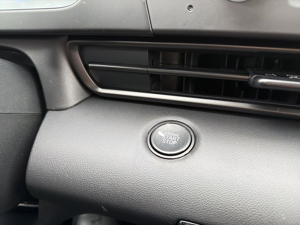 New 2026 Hyundai Elantra Sport FWD image 33