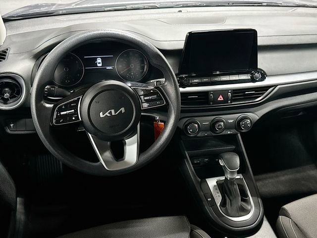 Used 2023 Kia Forte LXS image 19