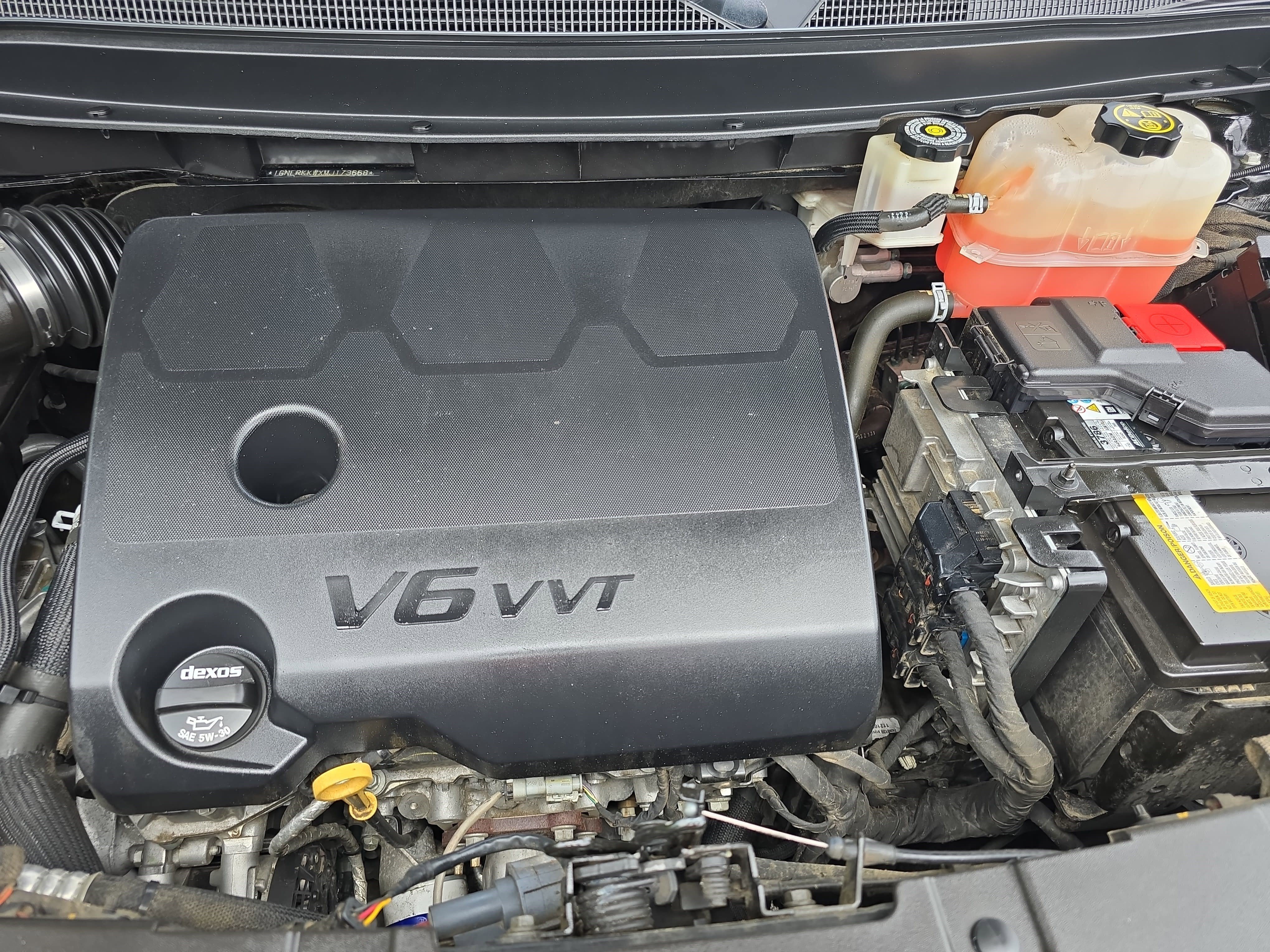 Used 2021 Chevrolet Traverse Premier w/ Redline Edition FWD image 34