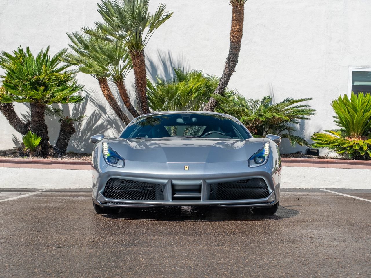 Used 2018 Ferrari 488 GTB image 2