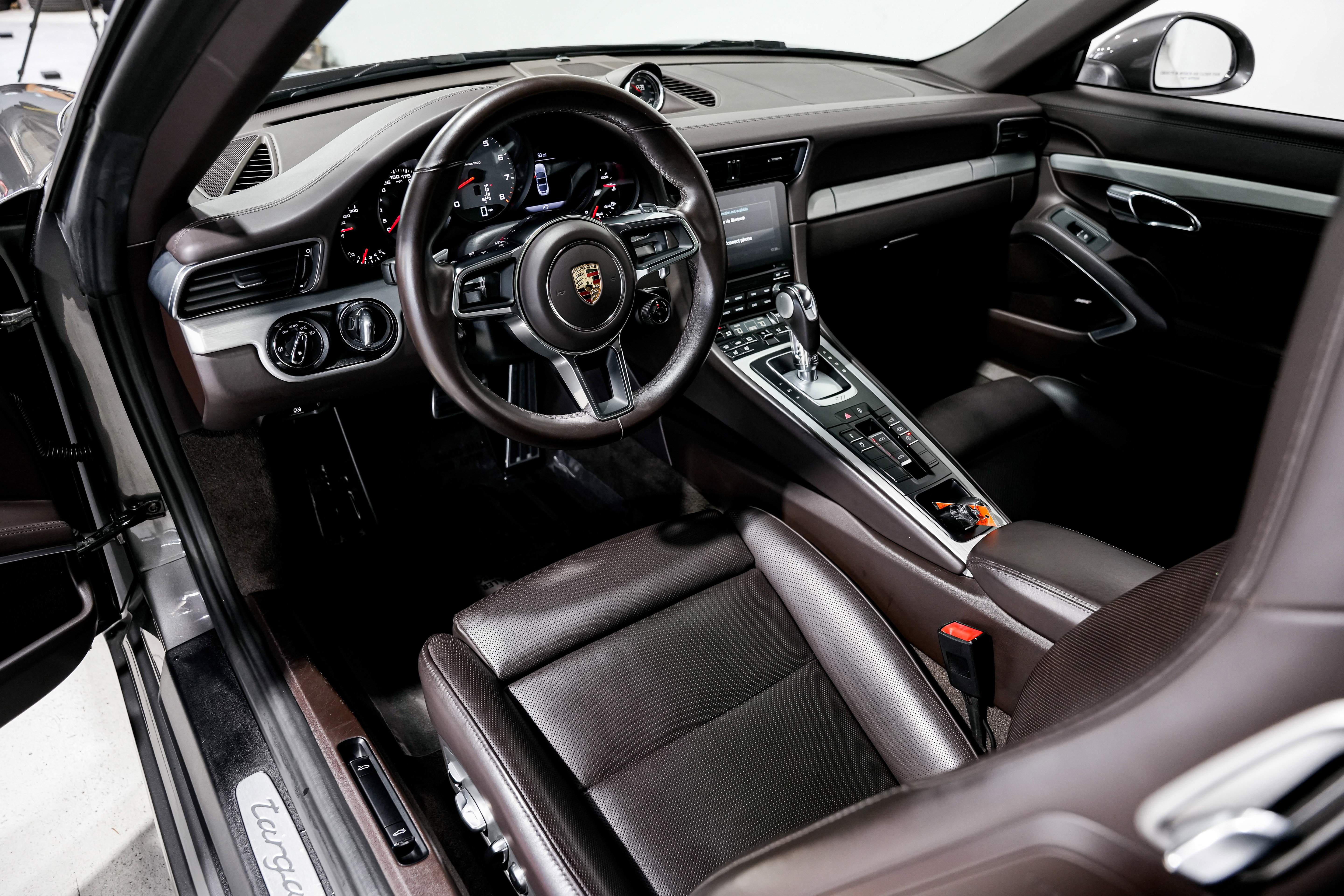 Used 2017 Porsche 911 Targa 4S image 9