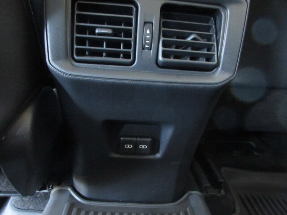 Used 2025 Toyota RAV4 XLE Premium image 29