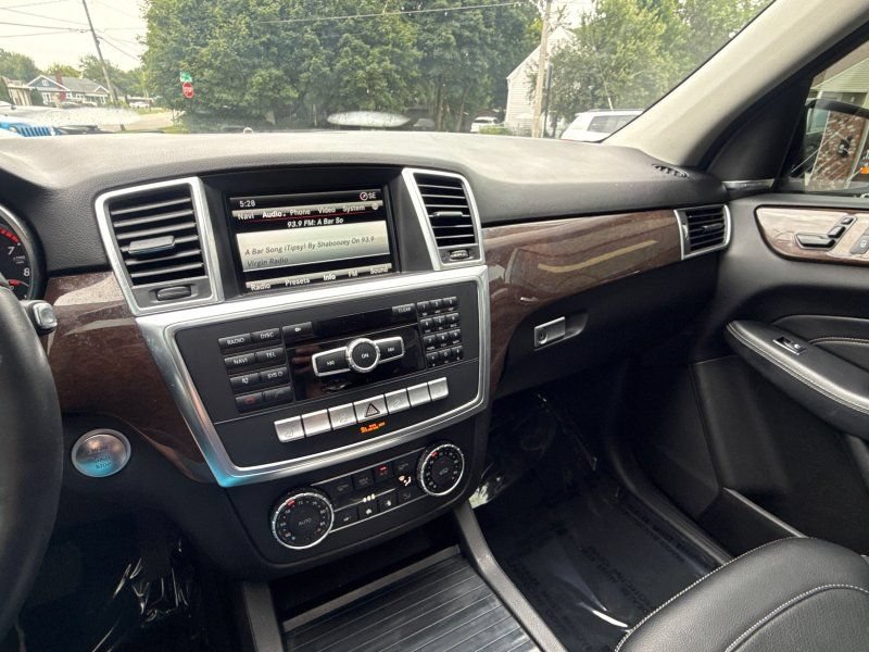 Used 2014 Mercedes-Benz ML 350 4MATIC w/ Premium 1 Package image 23