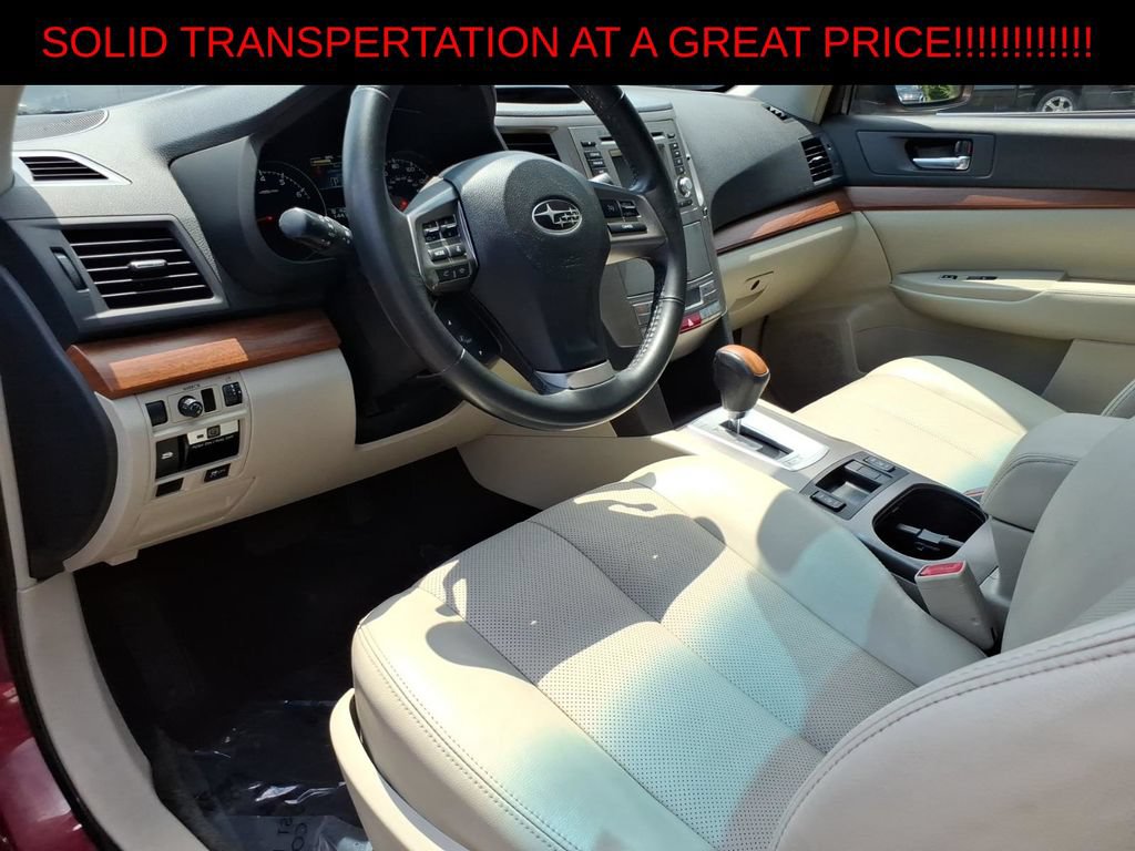 Used 2013 Subaru Outback 3.6R Limited w/ Moonroof Pkg AWD/4WD image 12