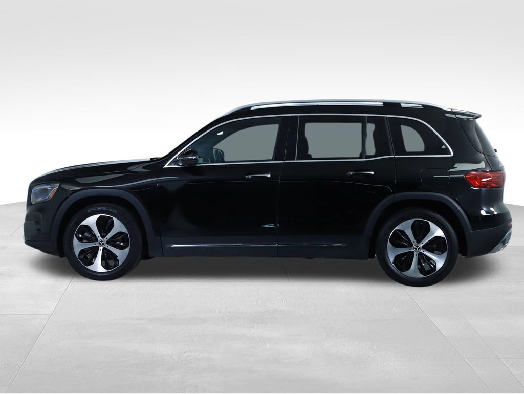 Used 2025 Mercedes-Benz GLB 250 image 9