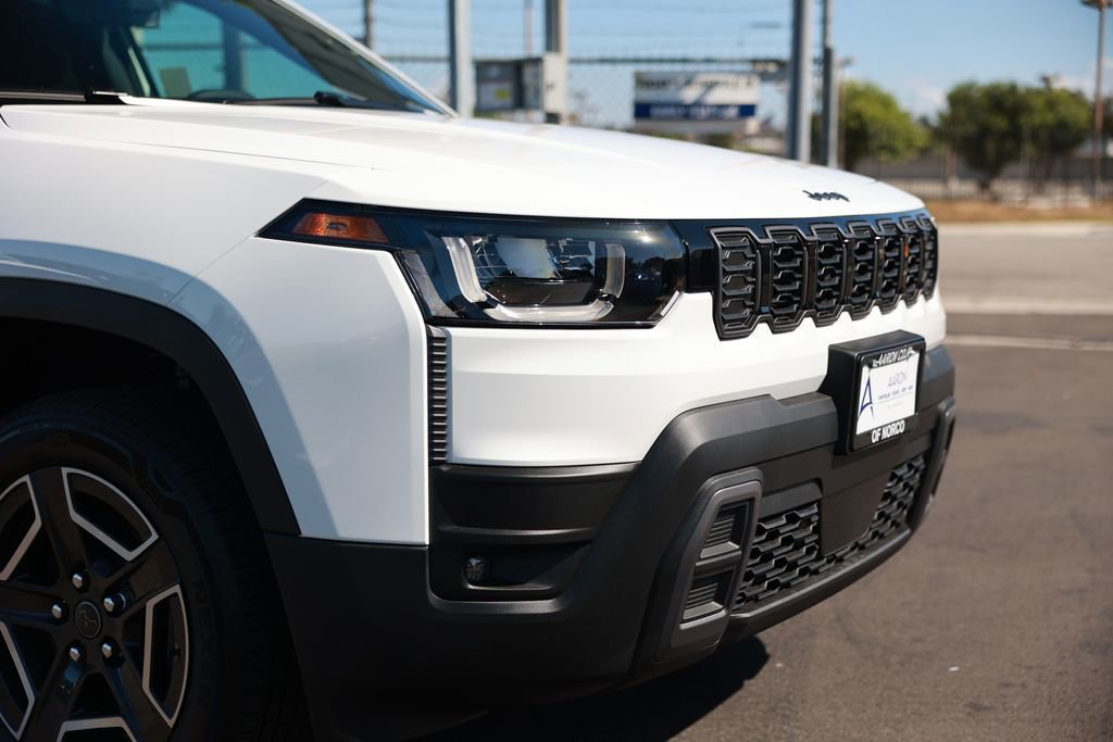 New 2026 Jeep Cherokee Laredo AWD/4WD image 7
