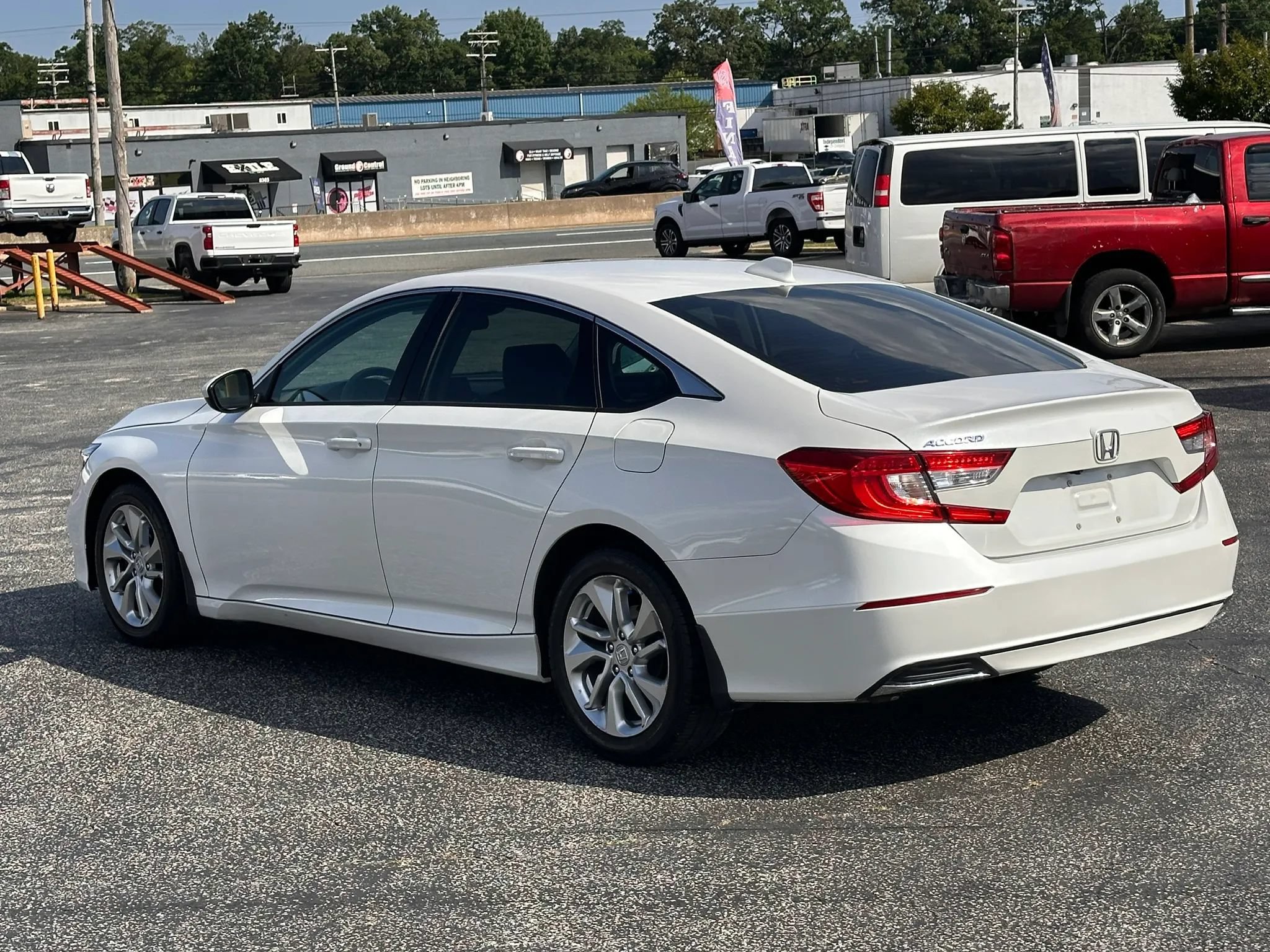 Used 2019 Honda Accord LX image 6