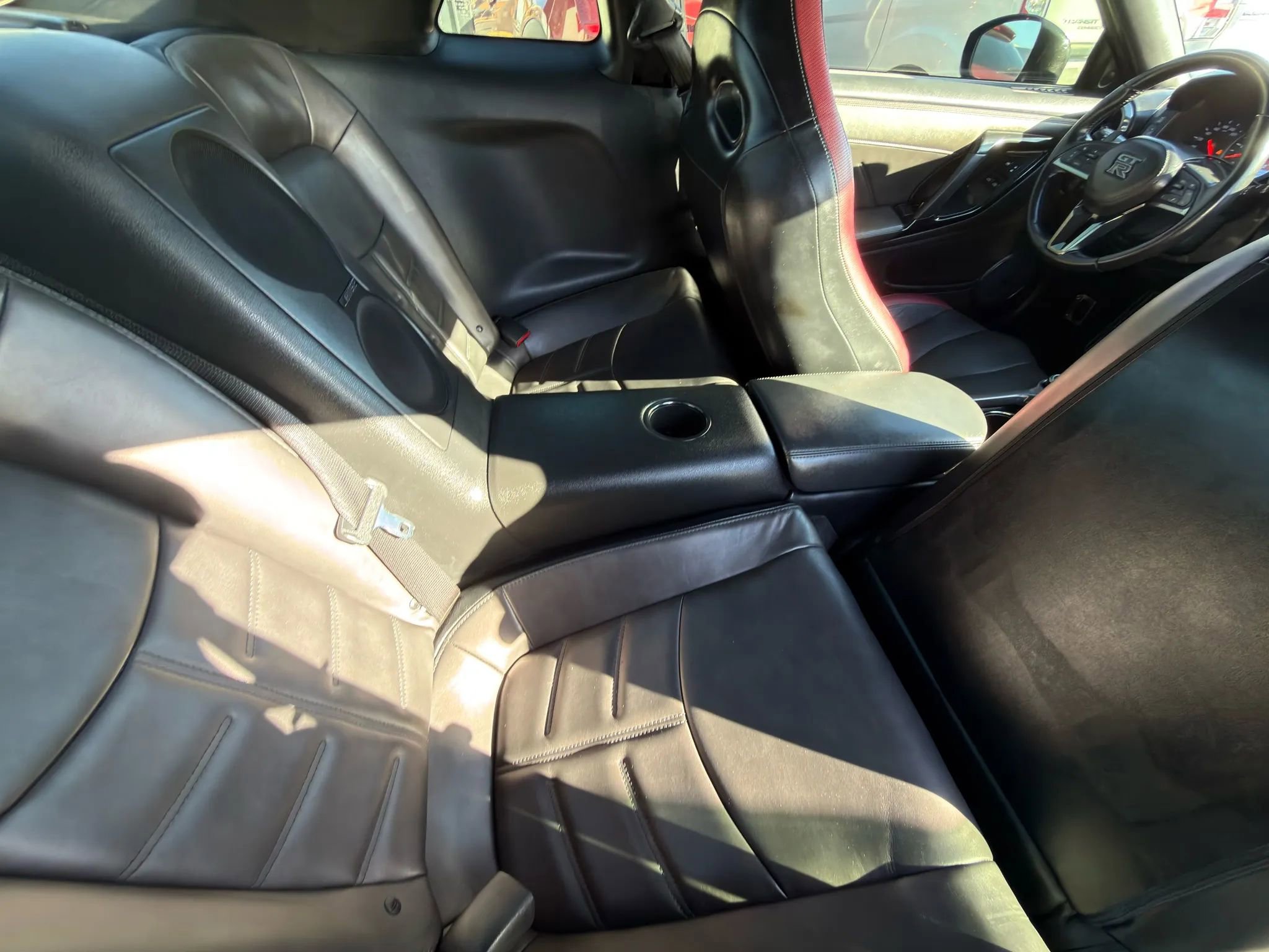 Used 2019 Nissan GT-R Premium w/ Premium Interior Package image 6