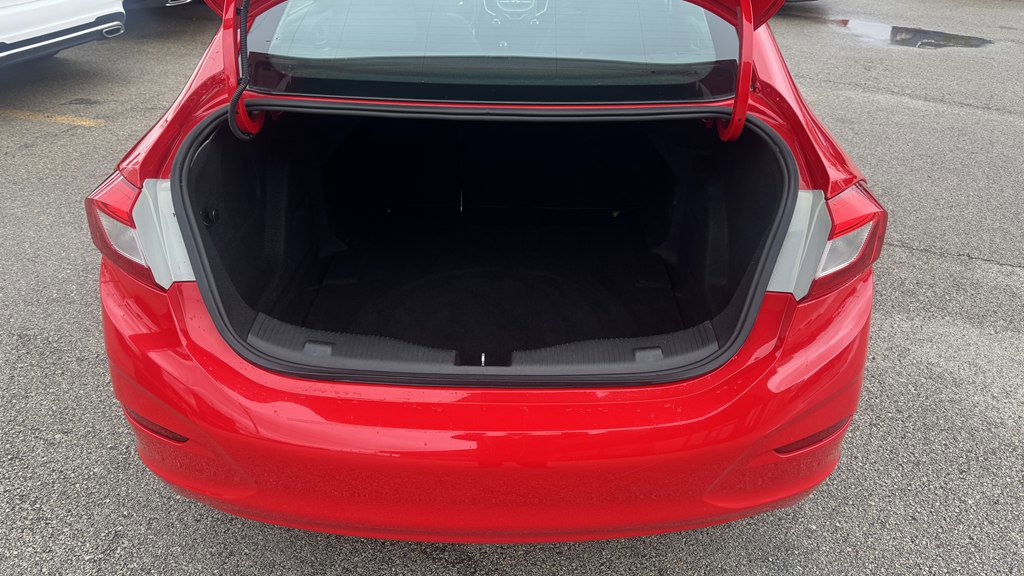 Used 2016 Chevrolet Cruze LT image 11