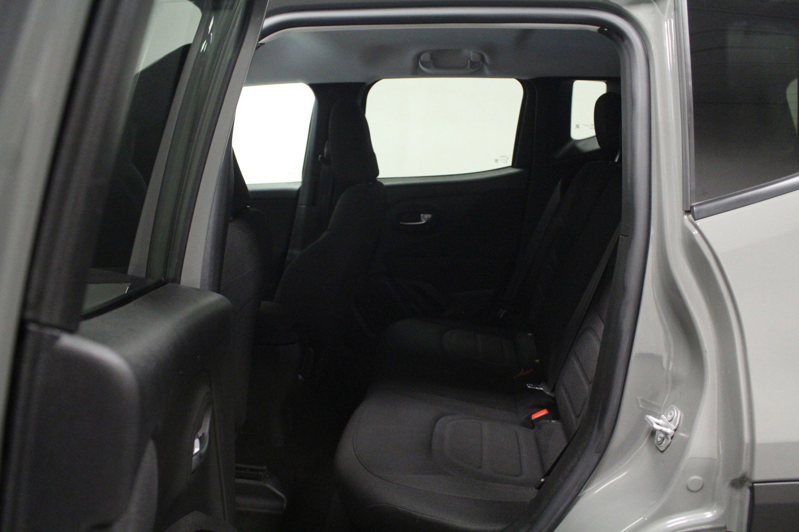 Used 2021 Jeep Renegade Latitude w/ Luxury Group I image 13