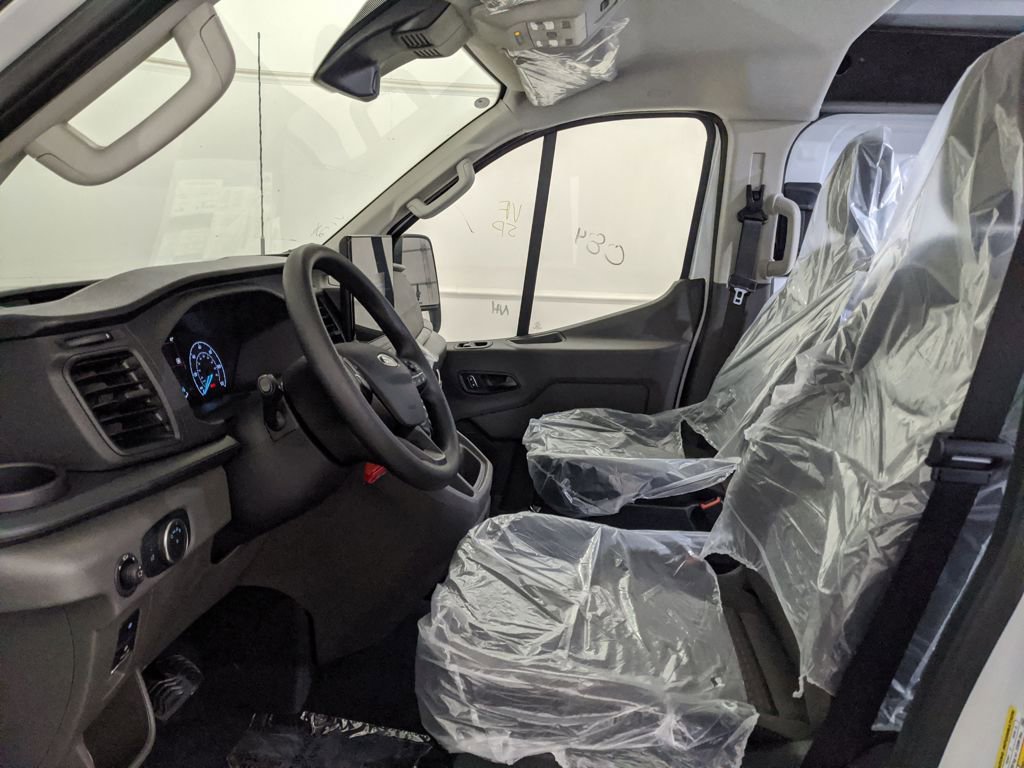 New 2025 Ford Transit 150 Low Roof image 21