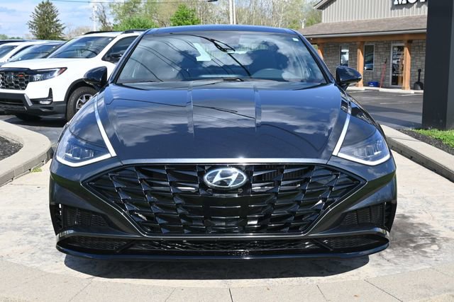 Used 2023 Hyundai Sonata SEL Plus FWD image 2