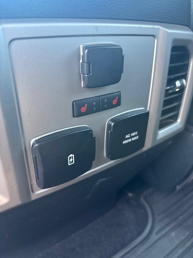 Used 2019 Ford F150 Lariat w/ Equipment Group 502A Luxury AWD/4WD image 32