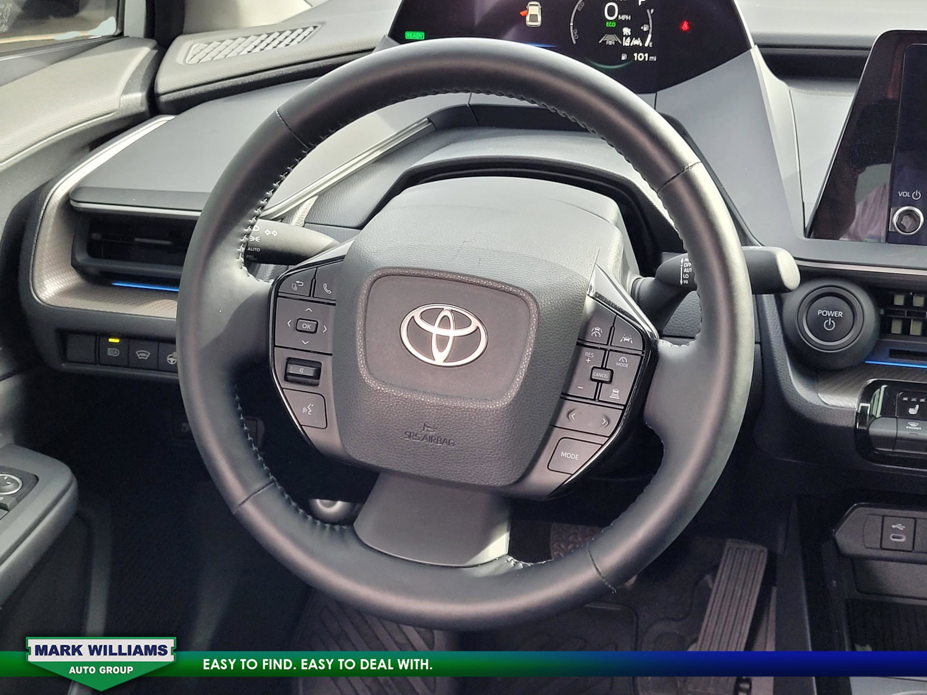 Used 2025 Toyota Prius XLE image 12