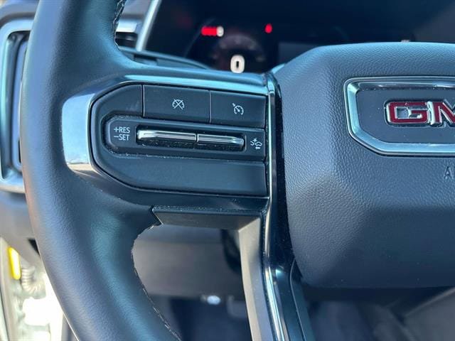 Used 2024 GMC Canyon AT4 w/ AT4 Premium Package AWD/4WD image 17