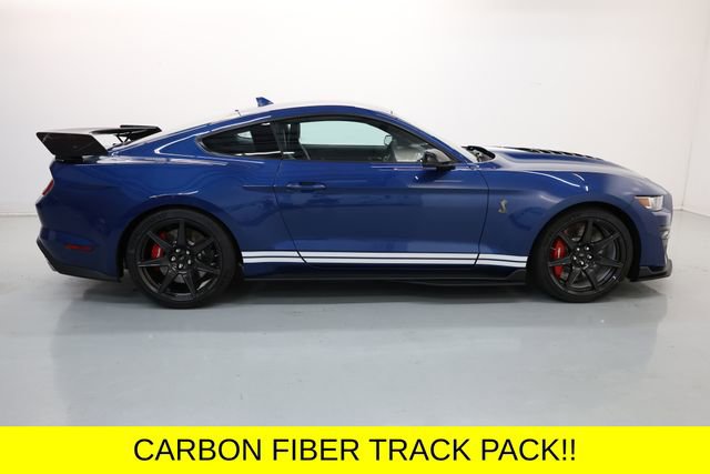 Used 2022 Ford Mustang Shelby GT500 w/ Carbon Fiber Track Pack RWD image 3