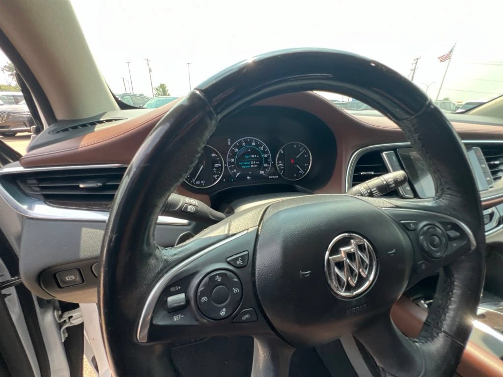 Used 2018 Buick Enclave Avenir w/ Avenir Technology Package AWD/4WD image 17