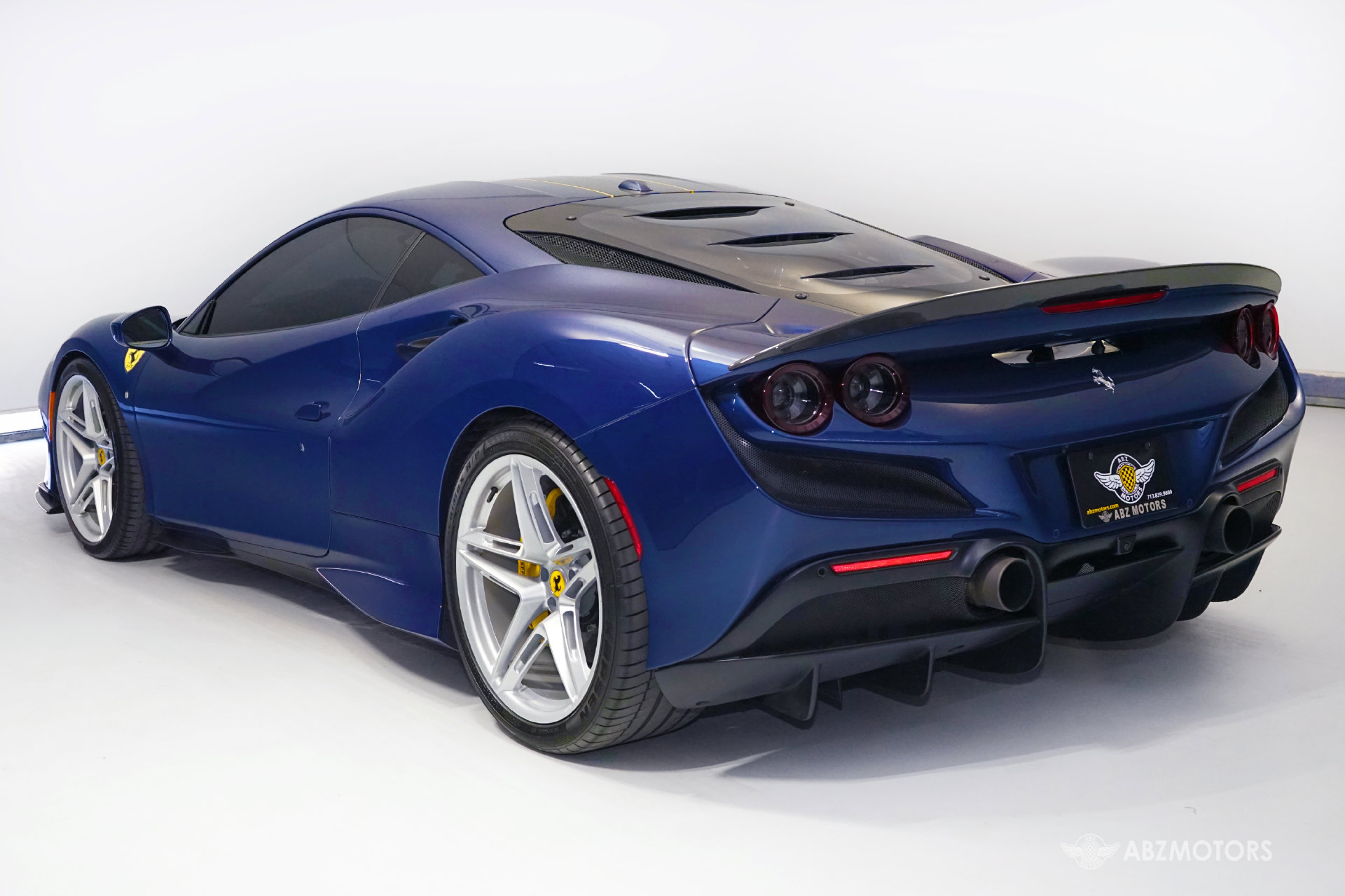 Used 2021 Ferrari F8 Tributo RWD image 6