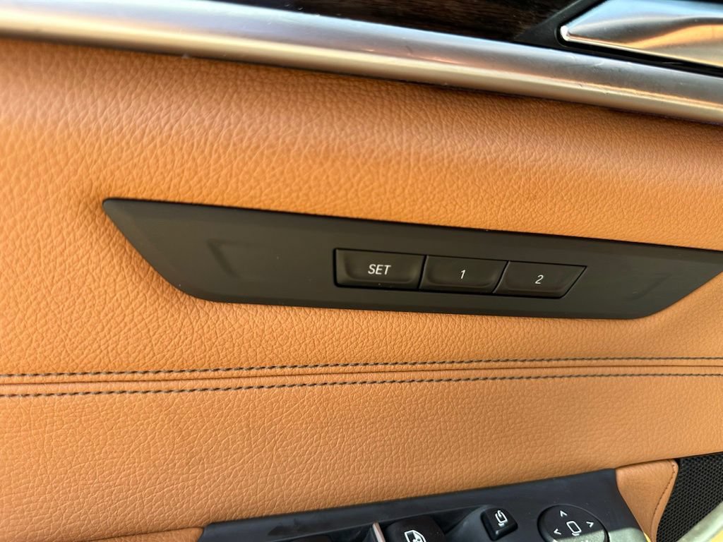 Used 2017 BMW 530i RWD image 14