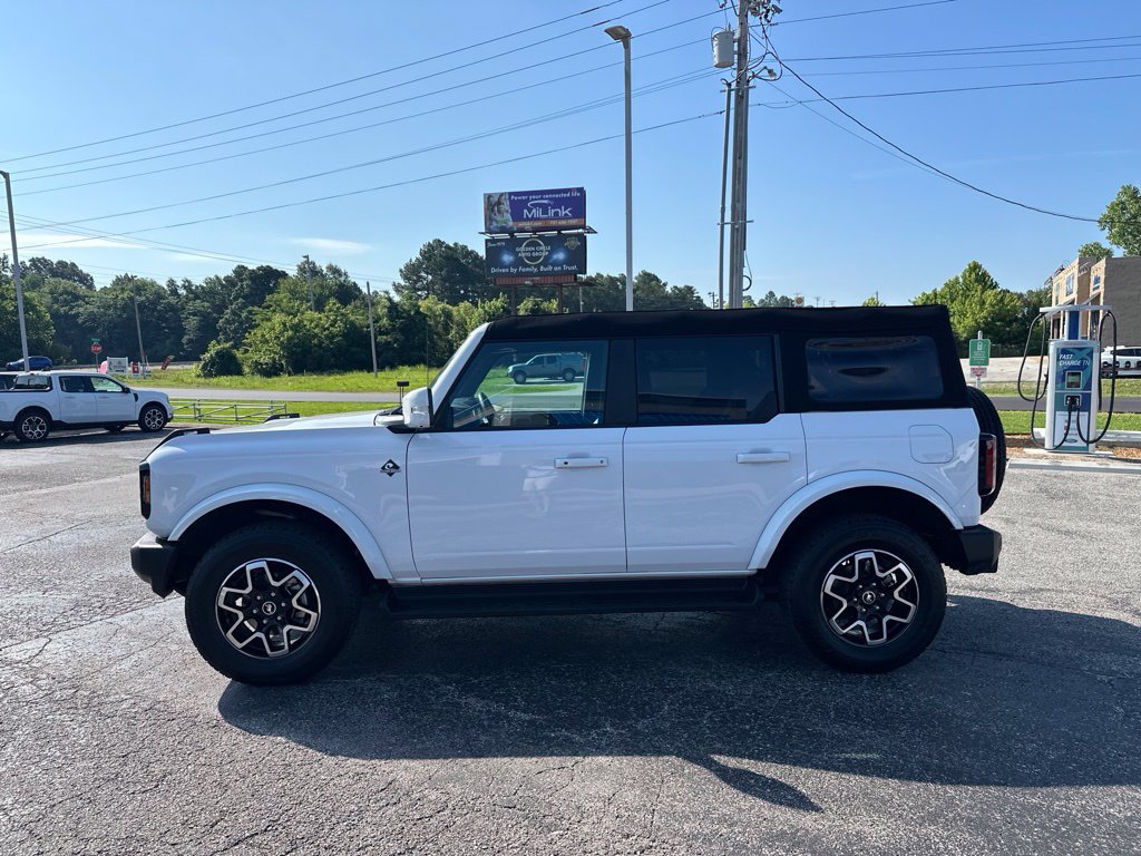 Used 2025 Ford Bronco Outer Banks AWD/4WD image 6