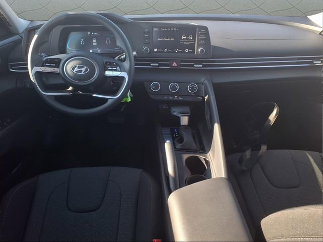 New 2026 Hyundai Elantra SE image 11