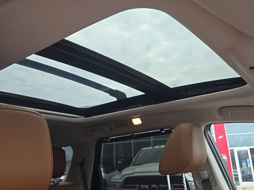 New 2026 Nissan Pathfinder Platinum image 26