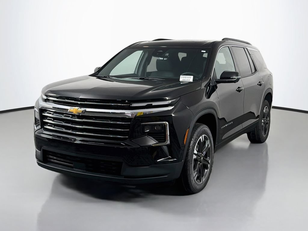 New 2027 Chevrolet Traverse LT w/ Sun and Wheel Package FWD image 3