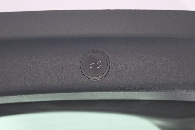 Used 2023 Tesla Model Y Long Range AWD/4WD image 4
